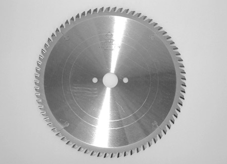 Universal circular saw blade
